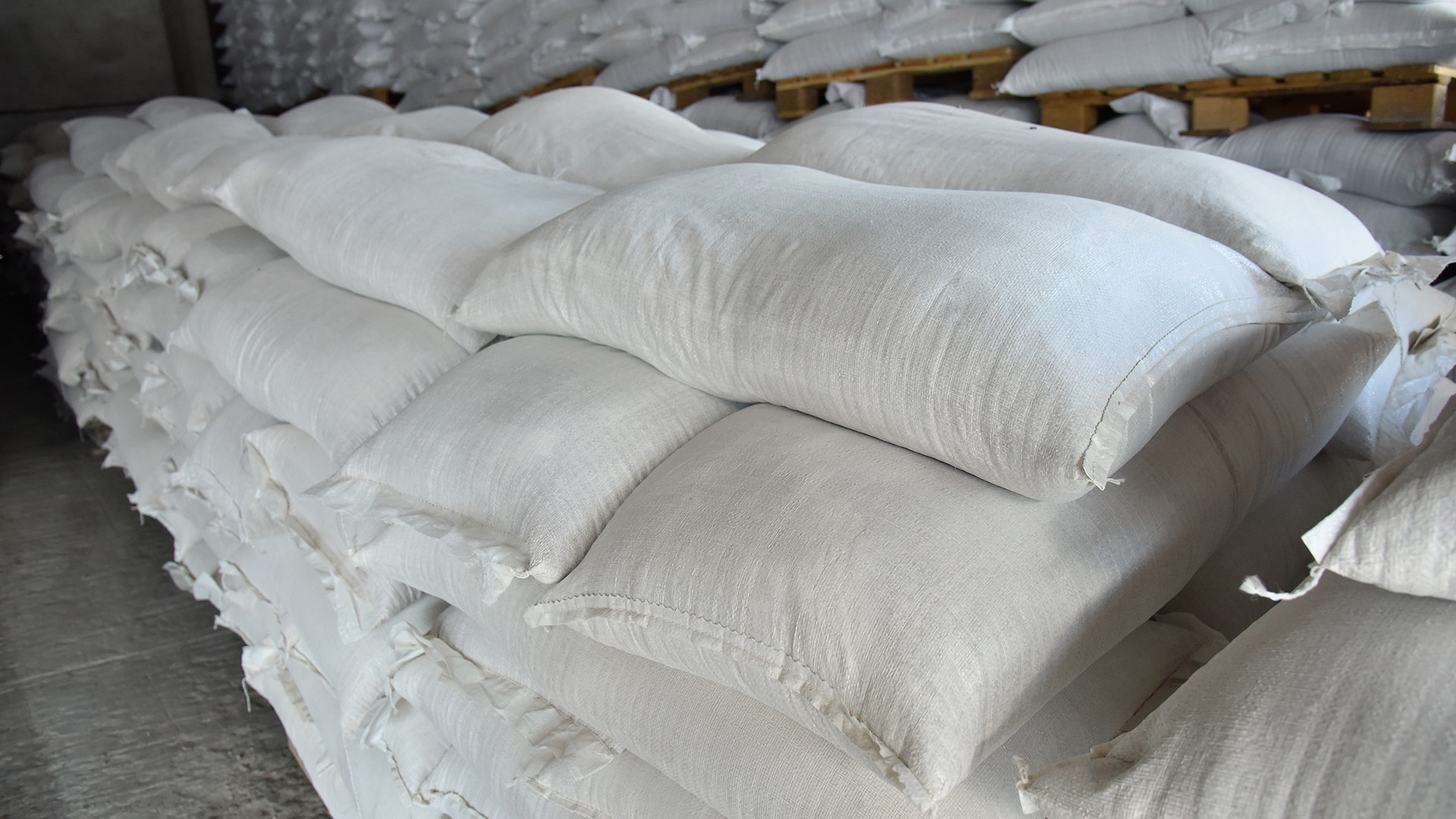 Perishable cargo temperature-controlled freight